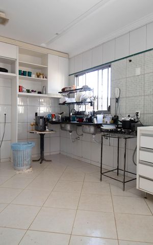 Casa de condomínio para alugar com 460m², 5 quartos e 4 vagas Casa de condomínio para alugar com 460m², 5 quartos e 4 vagasCozinha