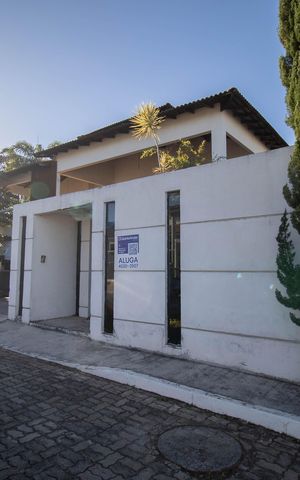 Casa de condomínio para alugar com 460m², 5 quartos e 4 vagas Casa de condomínio para alugar com 460m², 5 quartos e 4 vagasFachada
