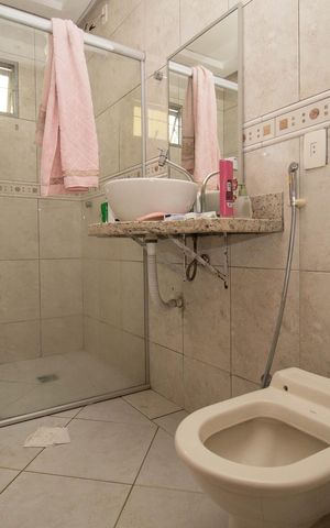 Casa de condomínio para alugar com 460m², 5 quartos e 4 vagas Casa de condomínio para alugar com 460m², 5 quartos e 4 vagasBanheiro Social