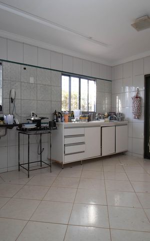 Casa de condomínio para alugar com 460m², 5 quartos e 4 vagas Casa de condomínio para alugar com 460m², 5 quartos e 4 vagasCozinha