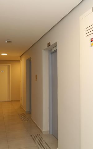 Apartamento para alugar com 34m², 2 quartos e 1 vagaÁrea comum - Saguão do andar