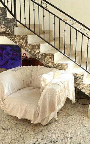 Casa à venda com 415m², 4 quartos e 6 vagasSala
