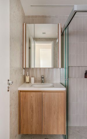 Apartamento à venda com 57m², 2 quartos e 1 vaga Apartamento à venda com 57m², 2 quartos e 1 vagaBanheiro