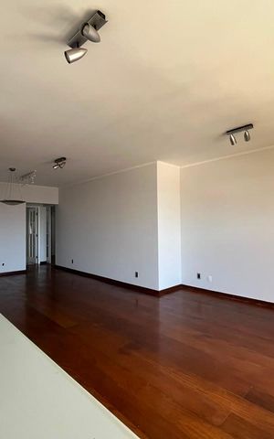 Apartamento para alugar com 140m², 3 quartos e 2 vagas Apartamento para alugar com 140m², 3 quartos e 2 vagasSala