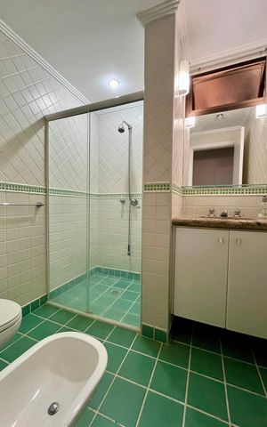 Apartamento para alugar com 140m², 3 quartos e 2 vagas Apartamento para alugar com 140m², 3 quartos e 2 vagasBanheiro