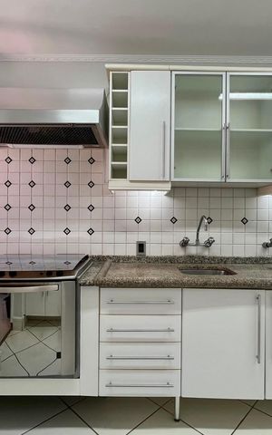 Apartamento para alugar com 140m², 3 quartos e 2 vagas Apartamento para alugar com 140m², 3 quartos e 2 vagasCozinha