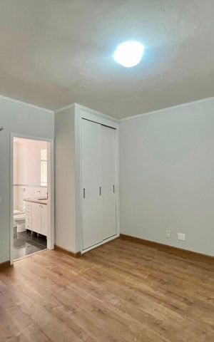 Apartamento para alugar com 140m², 3 quartos e 2 vagas Apartamento para alugar com 140m², 3 quartos e 2 vagasSuíte