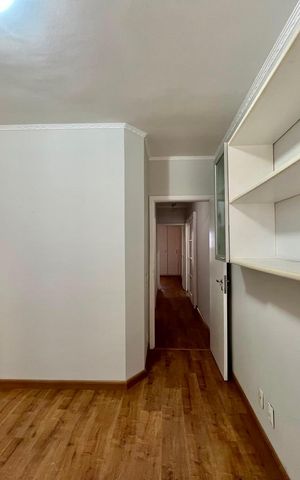 Apartamento para alugar com 140m², 3 quartos e 2 vagas Apartamento para alugar com 140m², 3 quartos e 2 vagasQuarto 3