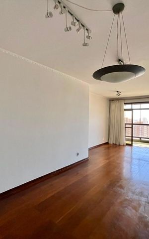 Apartamento para alugar com 140m², 3 quartos e 2 vagas Apartamento para alugar com 140m², 3 quartos e 2 vagasSala