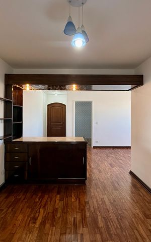 Apartamento à venda com 114m², 3 quartos e 1 vaga Apartamento à venda com 114m², 3 quartos e 1 vagaSala