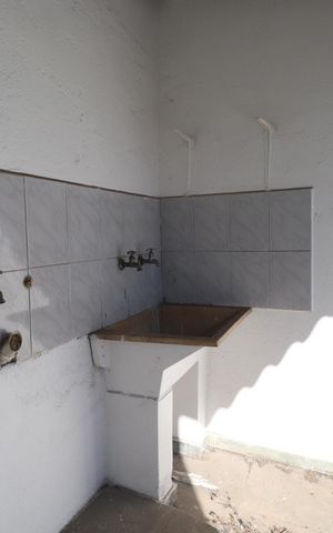 Casa para alugar com 168m², 2 quartos e 1 vagaÁrea de Serviço