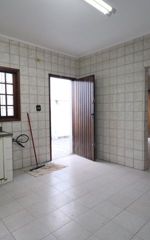 Casa para alugar com 168m², 2 quartos e 1 vagaCozinha