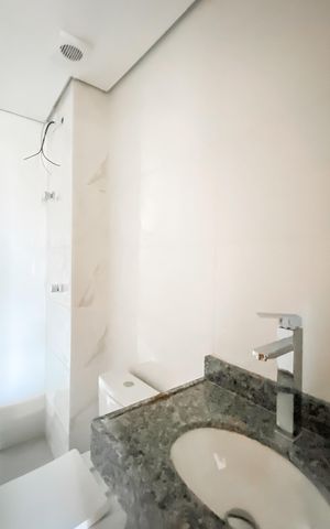 Apartamento à venda com 72m², 2 quartos e 1 vaga Apartamento à venda com 72m², 2 quartos e 1 vagaBanheiro da Suíte 2