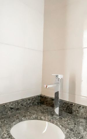 Apartamento à venda com 36m², 2 quartos e 1 vaga Apartamento à venda com 36m², 2 quartos e 1 vagaBanheiro