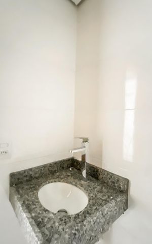 Apartamento à venda com 37m², 2 quartos e 1 vaga Apartamento à venda com 37m², 2 quartos e 1 vagaBanheiro