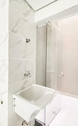 Apartamento à venda com 36m², 2 quartos e 1 vaga Apartamento à venda com 36m², 2 quartos e 1 vagaÁrea de Serviço