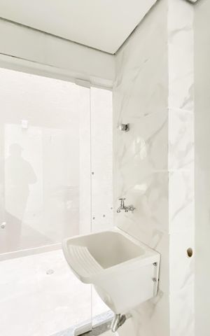 Apartamento à venda com 36m², 2 quartos e 1 vaga Apartamento à venda com 36m², 2 quartos e 1 vagaÁrea de Serviço