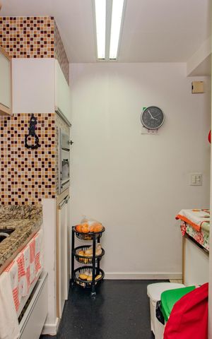 Apartamento à venda com 71m², 2 quartos e 1 vagaCozinha e Área de Serviço
