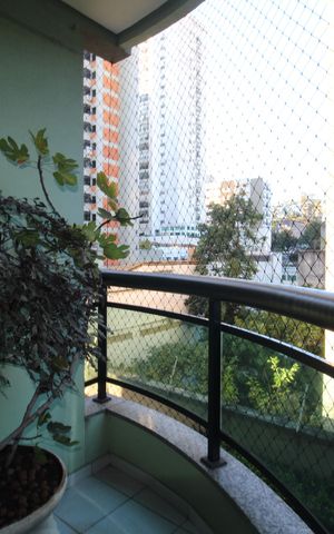 Apartamento à venda com 100m², 3 quartos e 3 vagasSala - Varanda