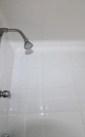 Apartamento à venda com 100m², 3 quartos e 3 vagasQuarto 2 - Banheiro