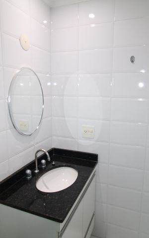 Apartamento à venda com 100m², 3 quartos e 3 vagasQuarto 2 - Banheiro