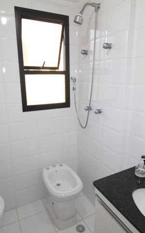 Apartamento à venda com 100m², 3 quartos e 3 vagas Quarto 3 - Banheiro