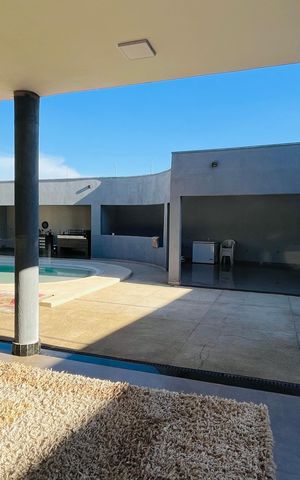 Casa à venda com 900m², 5 quartos e 12 vagas