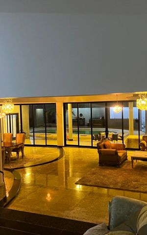 Casa à venda com 900m², 5 quartos e 12 vagas