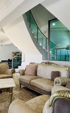 Casa à venda com 900m², 5 quartos e 12 vagas