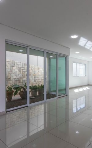 Casa à venda com 291m², 4 quartos e 3 vagas