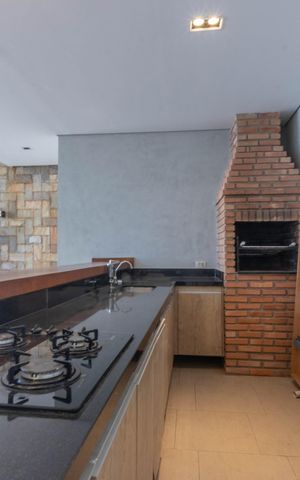 Casa à venda com 291m², 4 quartos e 3 vagas