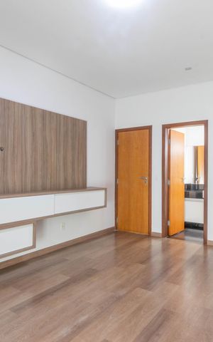 Casa à venda com 291m², 4 quartos e 3 vagas