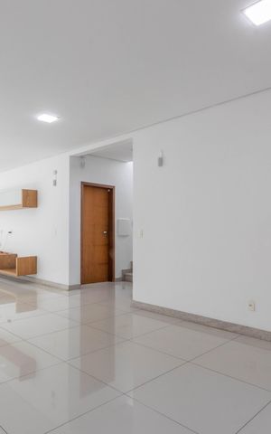 Casa à venda com 291m², 4 quartos e 3 vagas