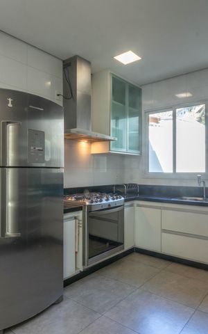 Casa à venda com 291m², 4 quartos e 3 vagas