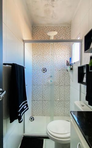 Casa à venda com 125m², 2 quartos e 3 vagas Casa à venda com 125m², 2 quartos e 3 vagasBanheiro da Suíte 2