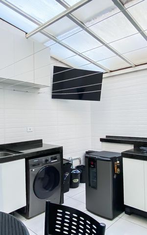 Casa à venda com 125m², 2 quartos e 3 vagas Casa à venda com 125m², 2 quartos e 3 vagasÁrea de Serviço
