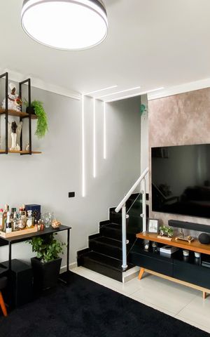 Casa à venda com 125m², 2 quartos e 3 vagas Casa à venda com 125m², 2 quartos e 3 vagasSala