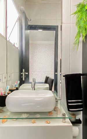 Casa à venda com 125m², 2 quartos e 3 vagas Casa à venda com 125m², 2 quartos e 3 vagasBanheiro da Suíte