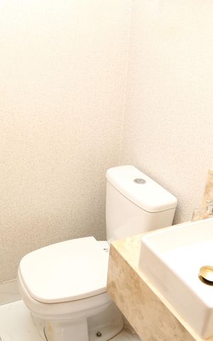 Casa à venda com 180m², 3 quartos e 2 vagasLavabo