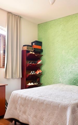 Casa à venda com 313m², 5 quartos e 3 vagas Casa à venda com 313m², 5 quartos e 3 vagasQuarto 1