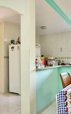 Casa à venda com 313m², 5 quartos e 3 vagas Casa à venda com 313m², 5 quartos e 3 vagasSala de Jantar
