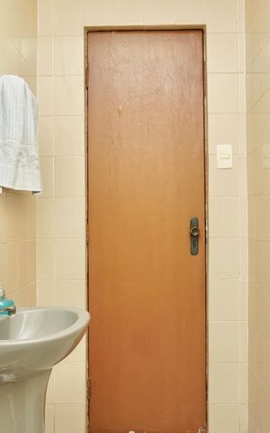 Casa à venda com 313m², 5 quartos e 3 vagas Casa à venda com 313m², 5 quartos e 3 vagasLavabo