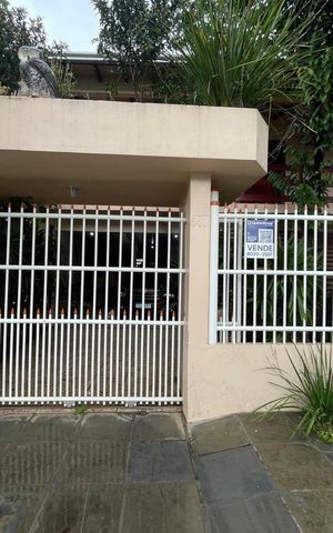 Casa para alugar com 150m², 3 quartos e 2 vagas Casa para alugar com 150m², 3 quartos e 2 vagasPlaca Instalada em 23/07/2026 - Cod.VZOE-80