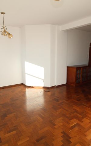 Apartamento para alugar com 105m², 3 quartos e 1 vagaSala