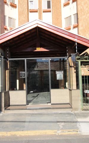 Apartamento para alugar com 105m², 3 quartos e 1 vagaFachada 