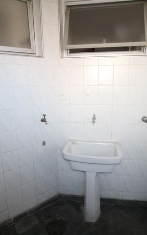 Apartamento para alugar com 105m², 3 quartos e 1 vagaÁrea de Serviço