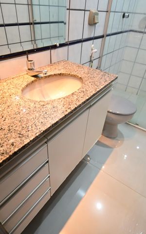 Casa para alugar com 240m², 4 quartos e 4 vagas
