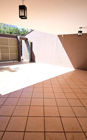 Casa para alugar com 240m², 4 quartos e 4 vagas