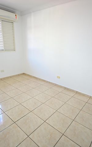 Casa para alugar com 240m², 4 quartos e 4 vagas