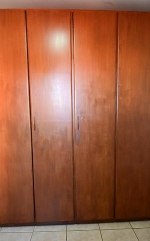 Casa para alugar com 240m², 4 quartos e 4 vagas